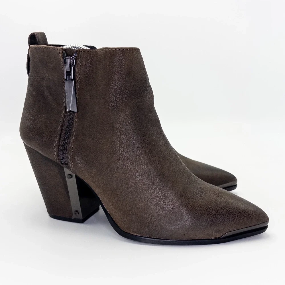 Vince Camuto vince camuto